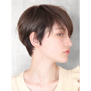 ショート・ボブ/丸顔/前髪あり/絶壁解消/30代/40代/