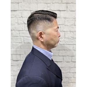 スキンフェードクラシカルサイドパート