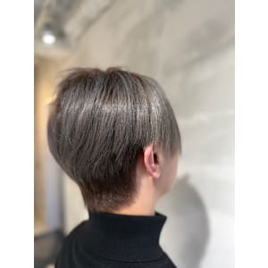 シルバー系ハイトーンショート