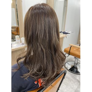 レイヤーカット#オリーブベージュ