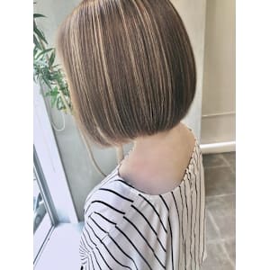 Apiuz Hair ハイライトｘボブ