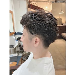 ツーブロ×ゆるカーリーパーマ