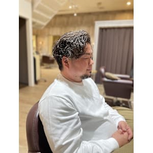 ２０年ぶりの美容院【ARCH片山】