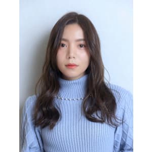 伸ばしかけ前髪グレージュカラー×美髪ロング