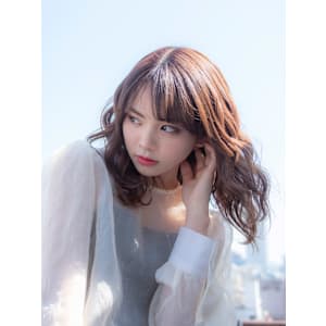 春を先どり透明感カラー×ゆるふわウェーブ