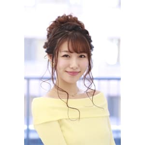 【愛され編み込みギブソンタック】