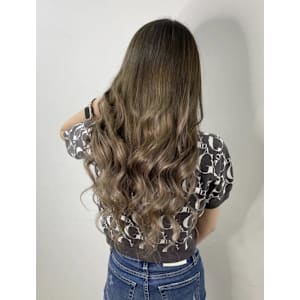 エクステで最大限のロングヘア！！！