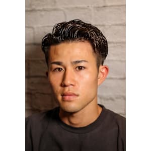 七三ツーブロ×パーマ