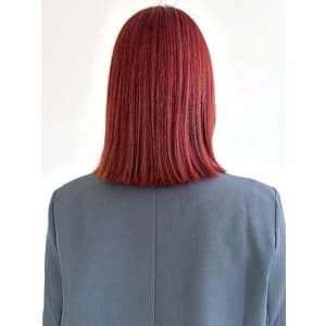20代 ナチュラルストレート 切りっぱなしボブ レッドカラー