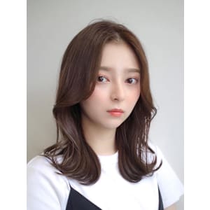 韓国髪質改善レイヤーカットホワイトブロンドワイドバング美髪 - Reve by Lond【レーヴバイロンド】掲載中