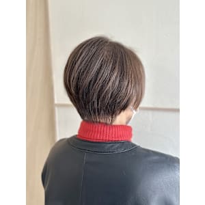 エイジング白髪ぼかしショート