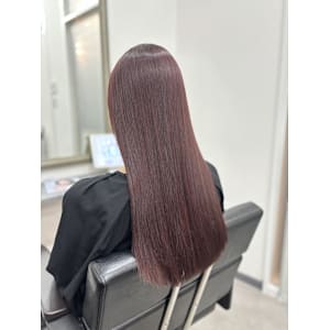 ブリーチなしピンク韓国ヘアレイヤーカット