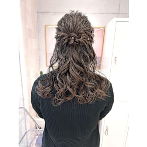 CLAN ×　ヘアスタイル