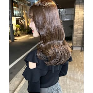 Louwe 沖縄新都心 ×　ヘアスタイル