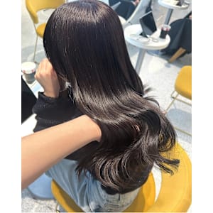 Louwe 沖縄新都心 ×　ヘアスタイル