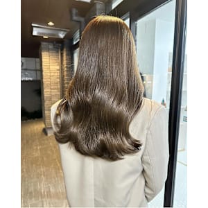 Louwe 表参道 ×　ヘアスタイル