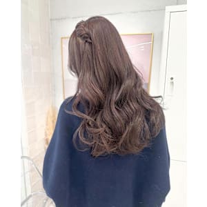 Louwe 表参道 ×　ヘアスタイル