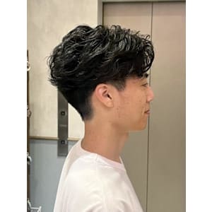 【ヘアジュレドゥ 花井】フェザーショート