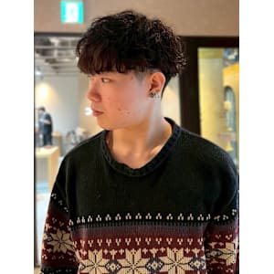 ツイストスパイラルパーマ ツーブロック マッシュパーマ 束感