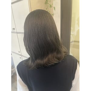 透明感抜群オリーブグレーカラー【髪質改善/錦糸町】