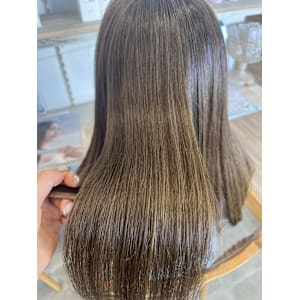 髪質改善／セミロング
