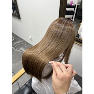 roka 髪質改善/縮毛矯正/韓国レイヤー×スタイル