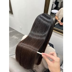 roka 髪質改善/縮毛矯正/韓国レイヤー×スタイル