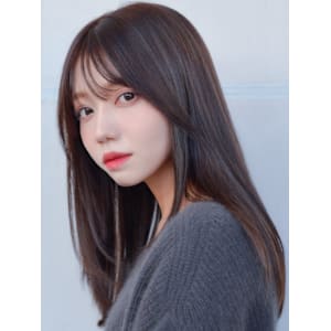 透け感ストレートで大人の余裕