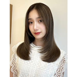 顔周りレイヤー/ストレートヘア/20代艶髪/イメチェン