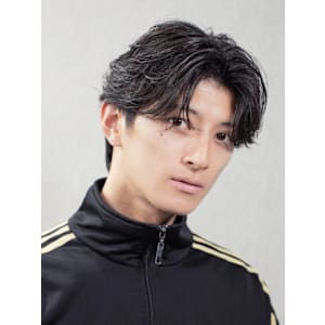 フェザーパーマナチュラルセンターパート毛流れパーマ