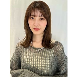 ミディアムヘア/ミルクティーベージュ/くびれヘア/20代／