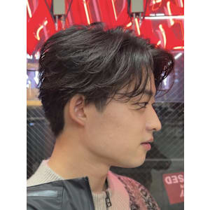 フェザーパーマスタイル