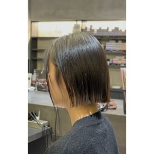 切りっぱなしボブ