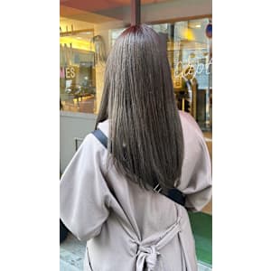 グレージュカラー