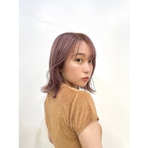 骨格似合わせ韓国顔周りカット透け感ハイトーンカラー