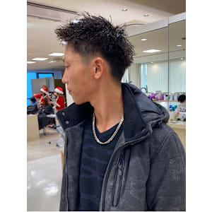 ツイストスパイラル波巻きシャドウメンズパーマ東京銀座有楽町 - Charm by KENJE【シャルム　バイ　ケンジ】掲載中