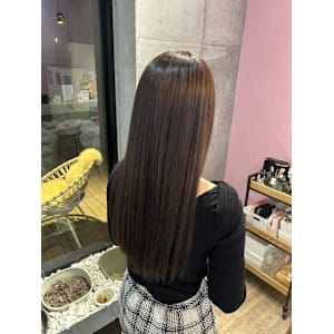 チョコレートブラウン