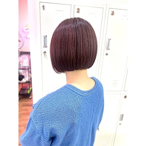 《30〜40代》ミニボブ・ボルドー