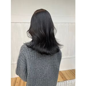 外ハネブルーブラック