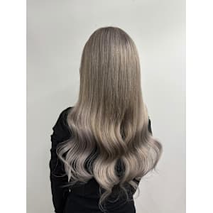 ダブルブリーチ＋エクステ60本 - BELLE GROW ALPHA HAIR&NAIL【ベルグローアルファヘアアンドネイル】掲載中