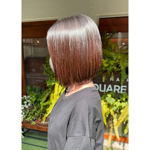 大人前下がりボブ