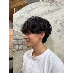 シャドウパーマ