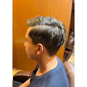 銀座　理容室　外国人ヘア　ナチュラル刈り上げ