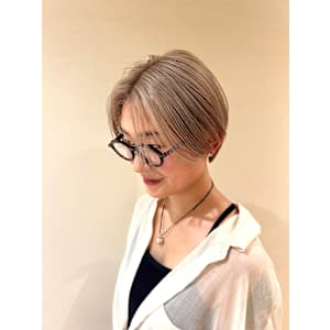 NERO HAIRSALON NAVY×スタイル