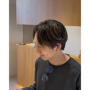 セットが簡単にできるメンズパーマ