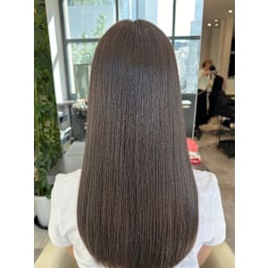 ストレートでサラサラ艶髪に✨