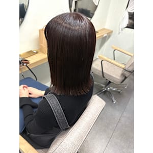 外ハネ×【赤みを抑える】自然なカーキブラウン