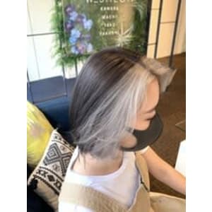 【W_SALON 河原町】フェイスフレーミング/シルバー