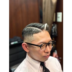 73サイドパートスキンフェード