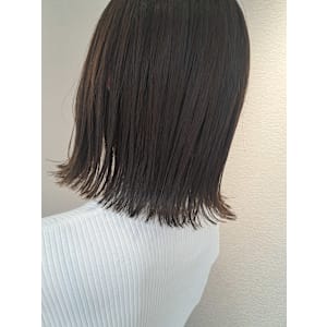 切りっぱなしボブ